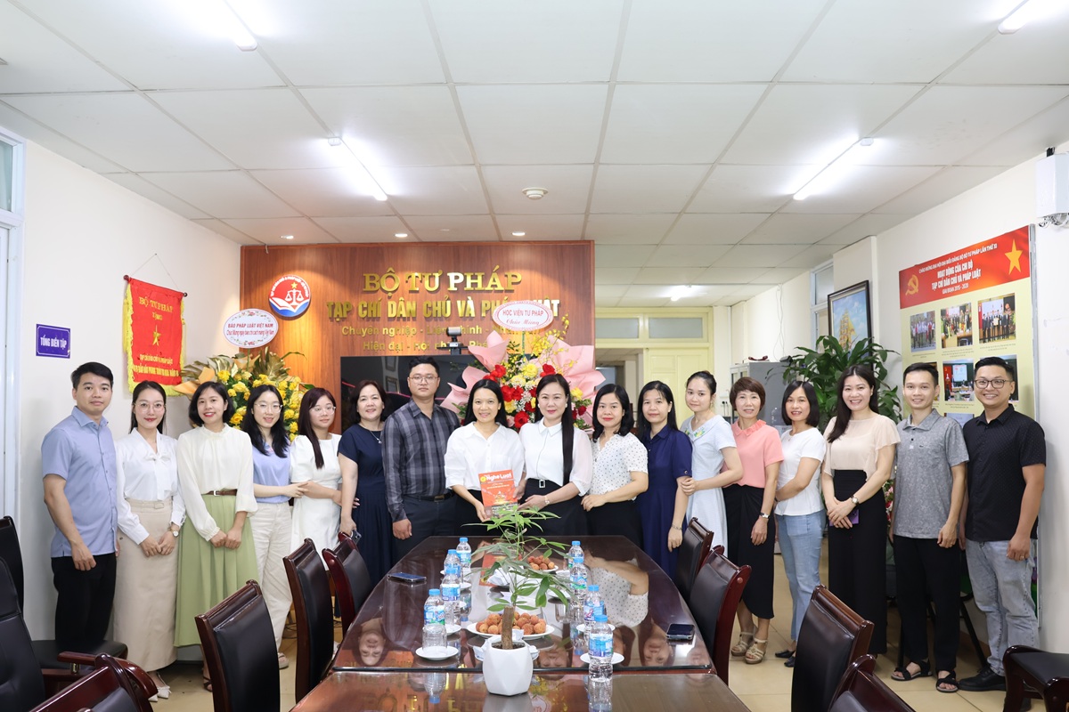 Chào mừng Ngày Báo chí cách mạng Việt Nam 21-6